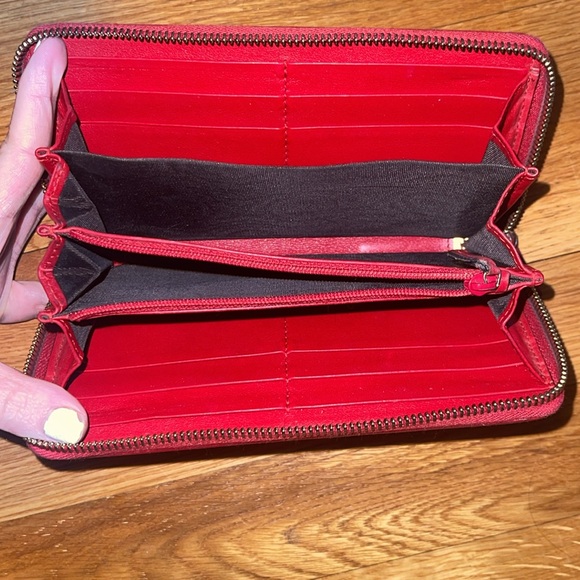 Gucci Guccissima Red Leather Wallet - great condition - Picture 3 of 7